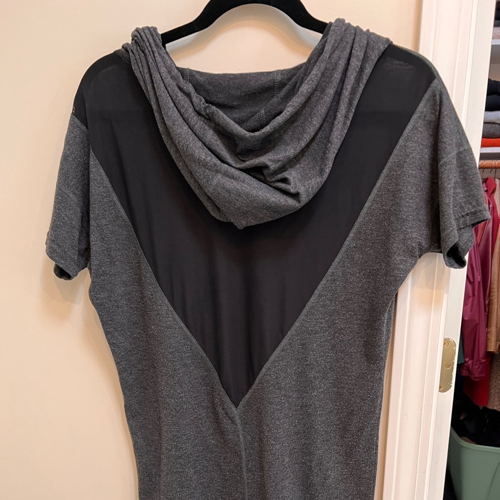 Adidas Heather Gray top with V mesh detail Size Small